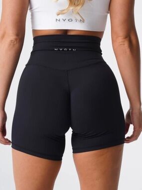 Black Signature 2.0 Shorts